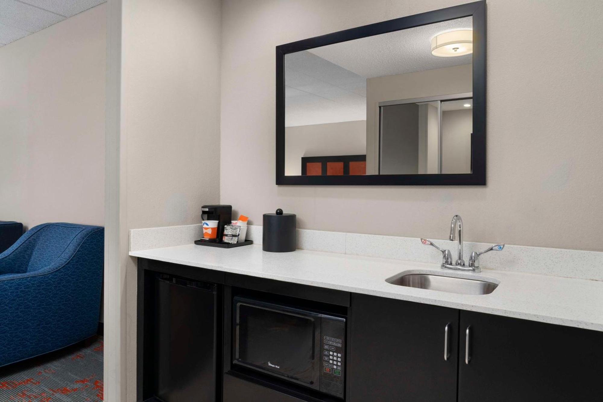 Hampton Inn Stafford / Quantico-Aquia מראה חיצוני תמונה